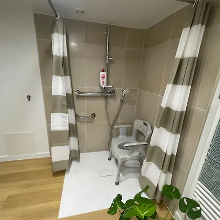 Les Inclusifs D'omaoma *