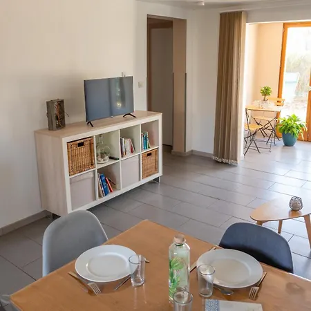 Les Inclusifs D'omaoma Holiday home